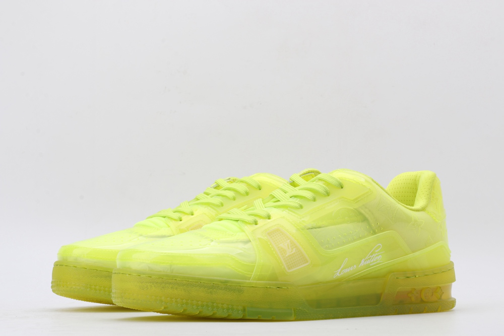 L*V SNEAKER